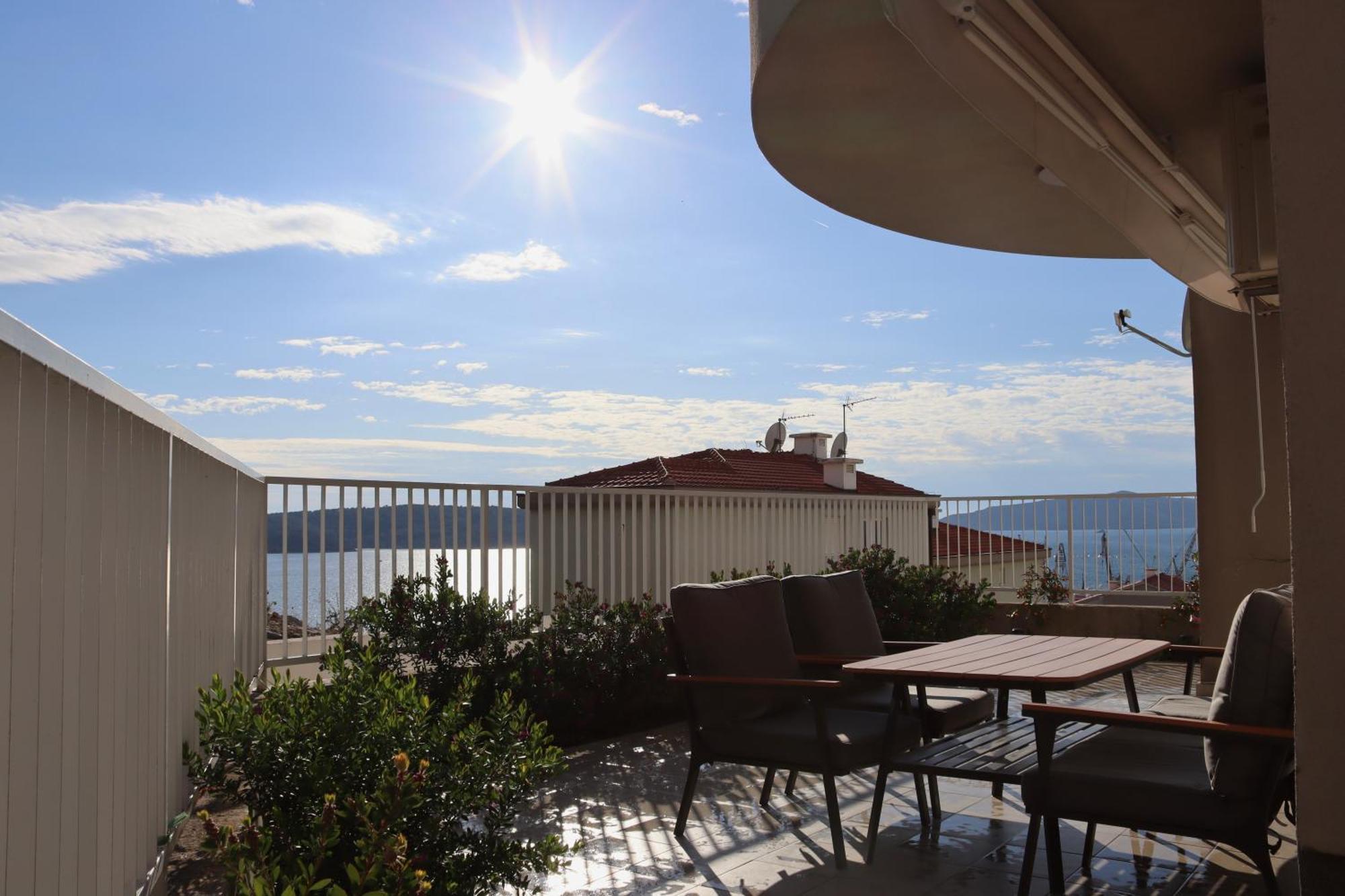 Aurora Luxury Apartment Trogir Exterior photo